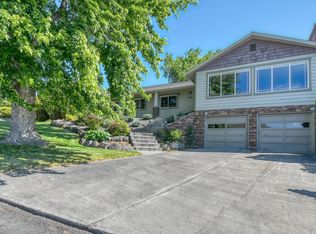 1329 NW Horn Ave, Pendleton, OR 97801