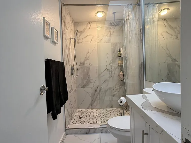 135 Desert West Dr — Photo 28