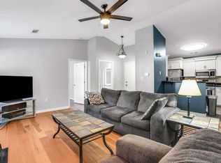 1369 Keys Crossing Dr, Atlanta, GA 30319