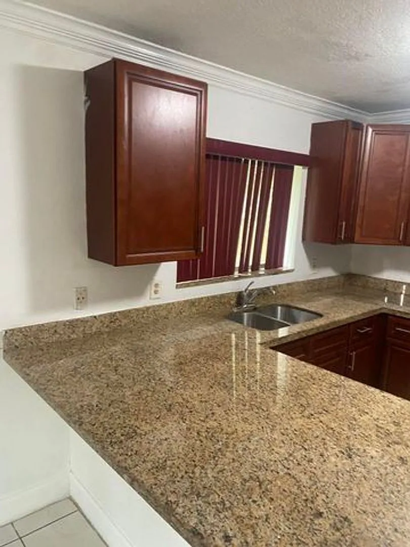 663 White Water Dr, West Palm Beach, FL 33413 — Photo 2