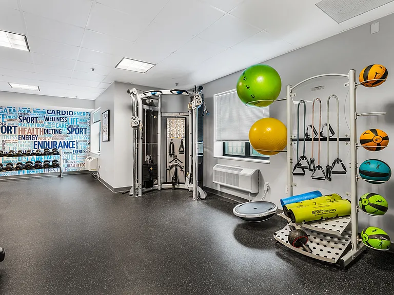 Everything you need for your workout routine in a comfortable fitness space