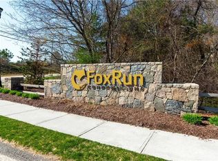 1 Jupiter Ln #E, Richmond, RI 02898
