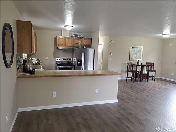 3rd image of 1012 S 40th St