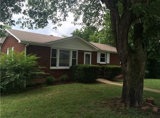 2718 Donna Hill Dr, Nashville, TN 37214