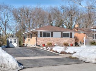 222 Ross Ave, Kitchener, ON N2A1V6