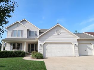 632 Invermere Dr, Sun Prairie, WI 53590