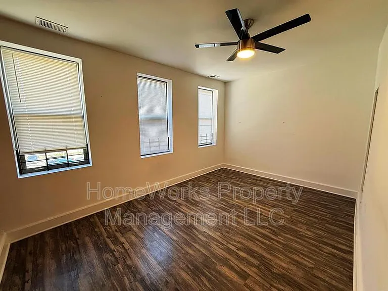 1824 Saint Paul St #3 — Photo 6