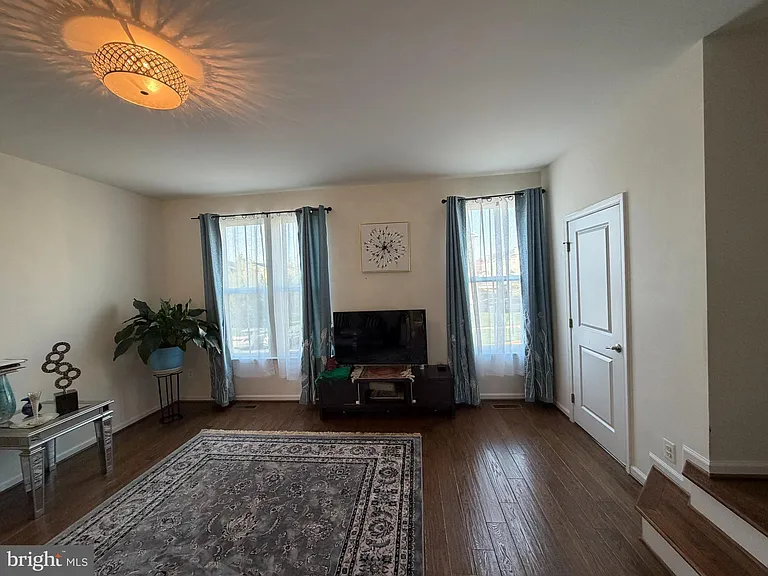 41717 McMonagle Sq — Photo 7