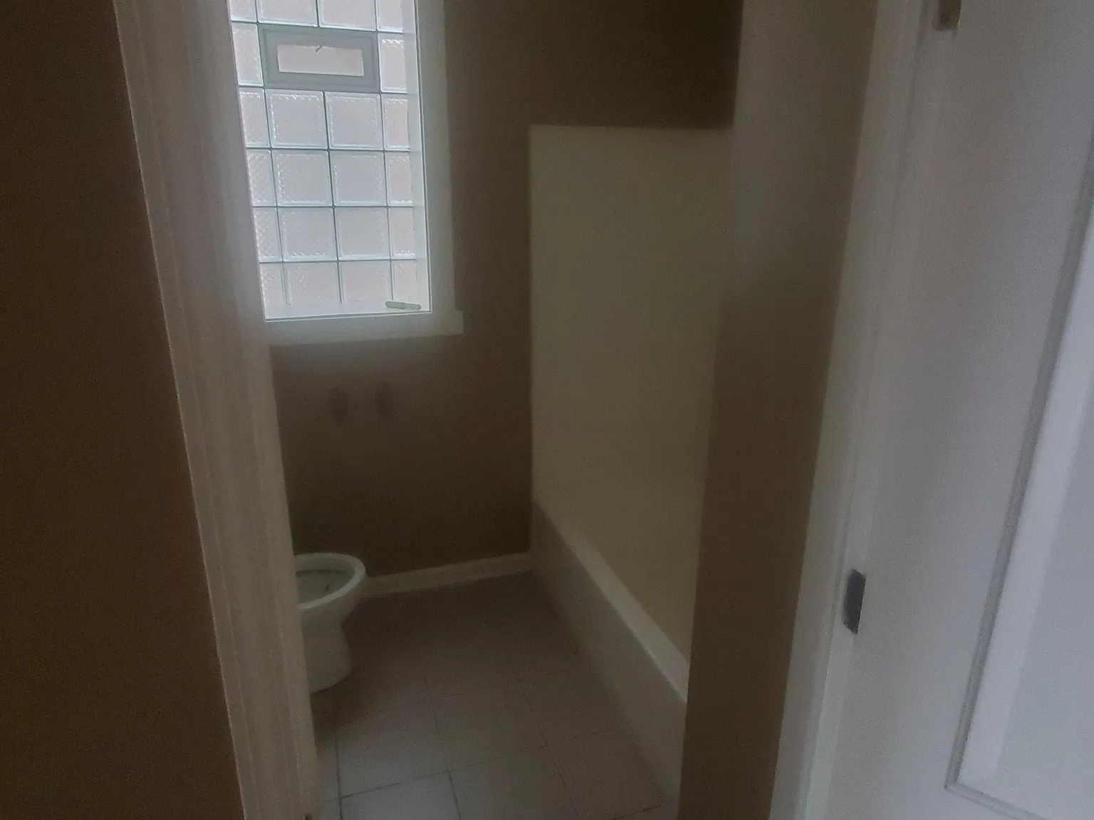 3 bed, 1000 sqft, $1,500 — Photo 3