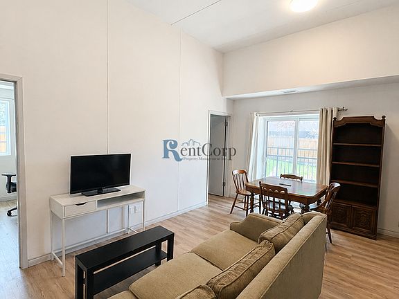 2nd image of 269 Sunview St #101