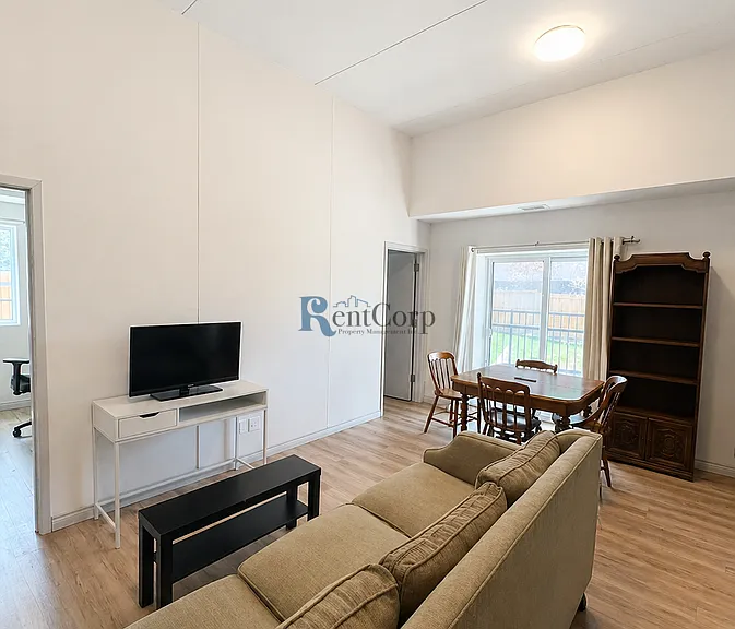 269 Sunview St #101 — Photo 1