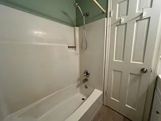 Upstairs hallway full bathroom
Note: photos are of 3015 unit A, same model as 3021.
