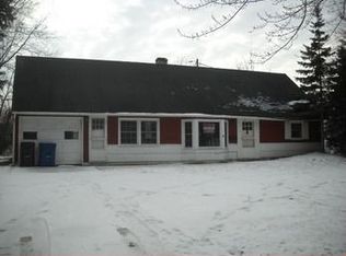 4890 Redwood Dr, Sheffield Lake, OH 44054