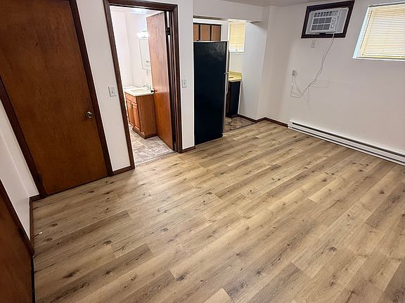 5th image of 1522 10th Ave #9