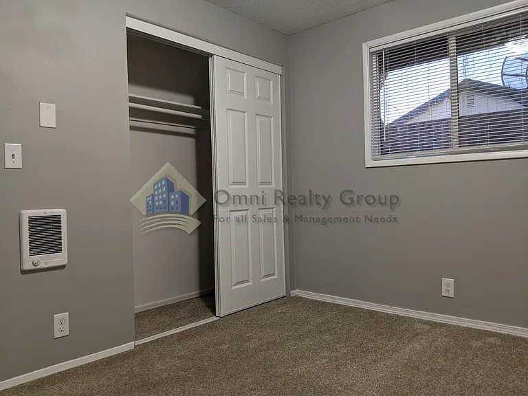 882 SE 11th Ave #6 — Photo 4