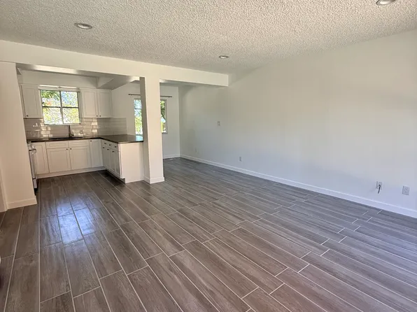 10431 Kailua Ln #2, Tujunga, CA 91042