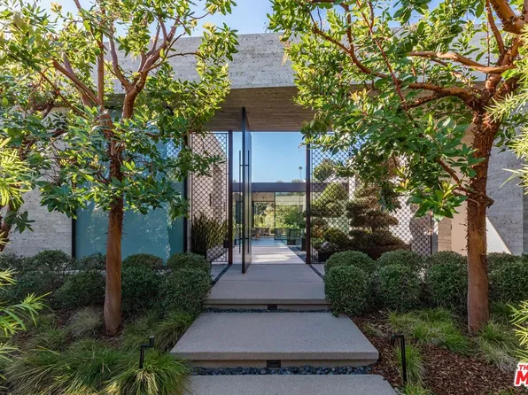 1335 Carla Ln, Beverly Hills, CA 90210