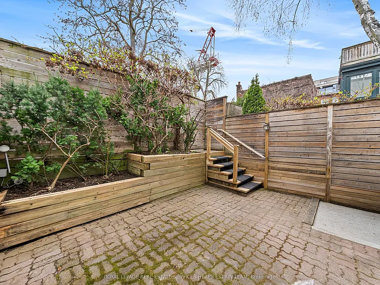 10 Gibson Ave — Photo 49