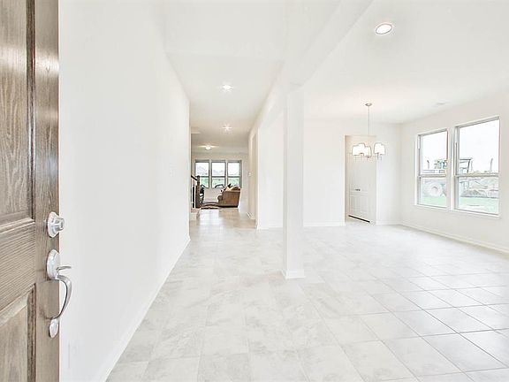 2nd image of 28502 Buffalo Fork Ln