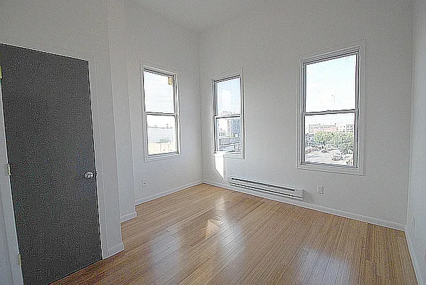 Rented by CCM Property Management LLC | media 4