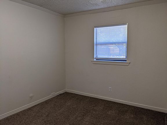 5th image of 206 Burton Dr