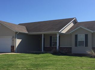 22 Robin Hood Dr, Troy, MO 63379