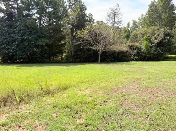 557 Durwood Dr, Woodville, TX 75979