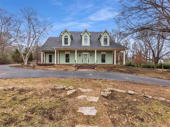 12420 Fox Lair Dr, Collierville, TN 38017