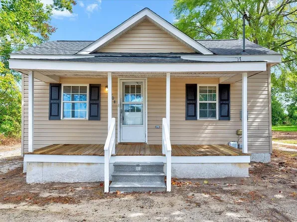 304 W Main St, Pine Level, NC 27568