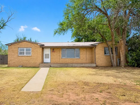 809 W 5th St, Wolfforth, TX 79382