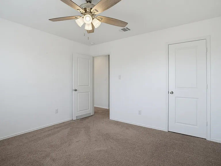 14042 Wool Park — Photo 26