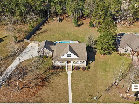 3rd image of 31781 Butler Dr