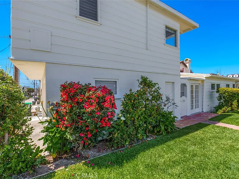 720 Narcissus Ave — Photo 5