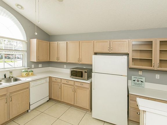 5th image of 1025 Owen Ave