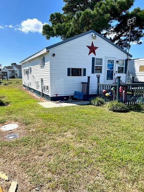 1st image of 8272 Bay View Ln