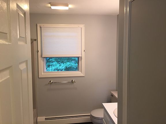 5th image of 245 Mayfield Ave APT 4