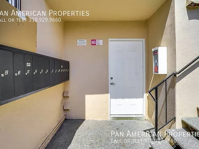 639 W 4th St #13 — Photo 7