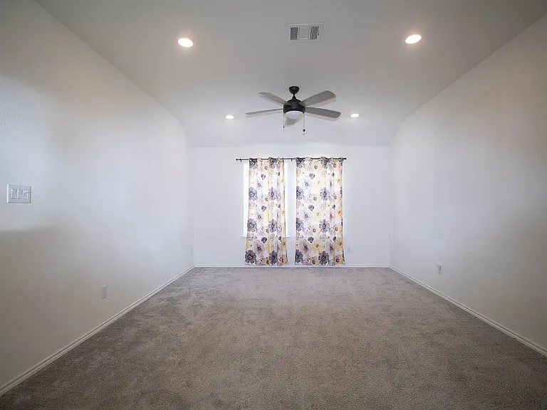 2105 Ebony Dove St — Photo 12