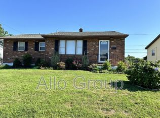 23 Freeport Rd, New Castle, DE 19720