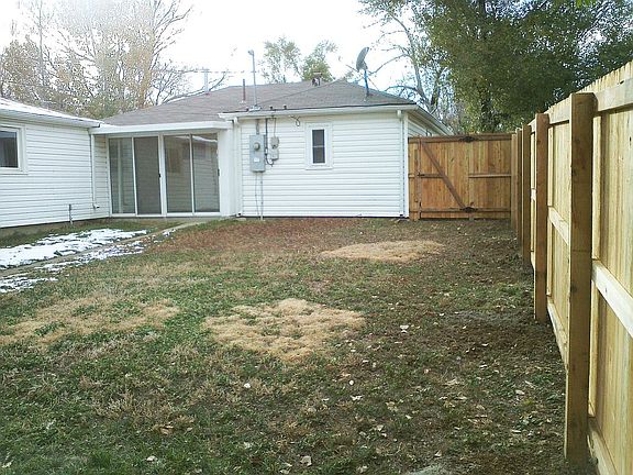 Rear Yard w/ New Cedar Fencing
