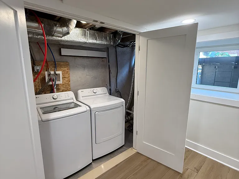 155 W Palmer St — Photo 14