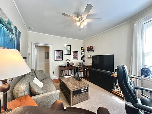 109 Strathmore Rd Photo 1