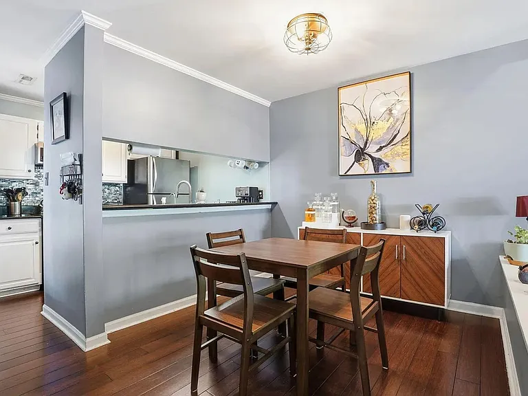 700 Bishops Park Dr #306 — Photo 11