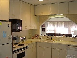 1st image of 796 Truman Ave