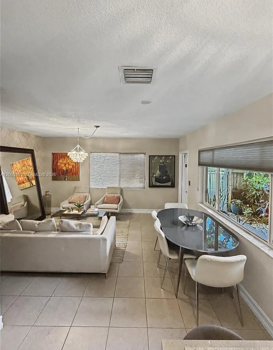 Cascade At Holly Heights — Photo 4