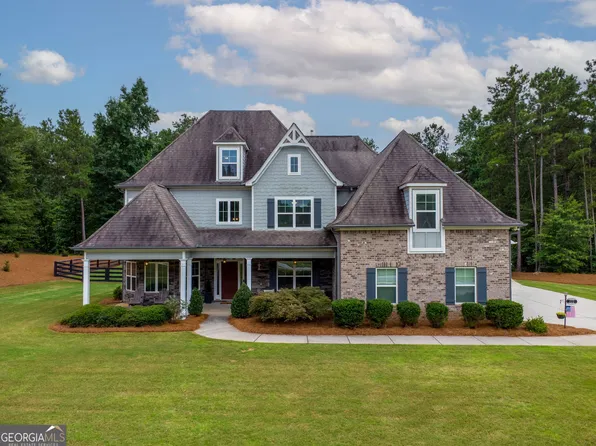 122 Brooks Landing Dr, Newnan, GA 30263