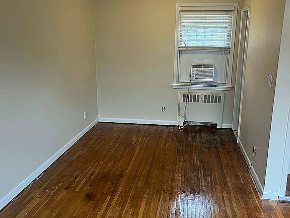 5th image of 180 Pinewood Rd #24