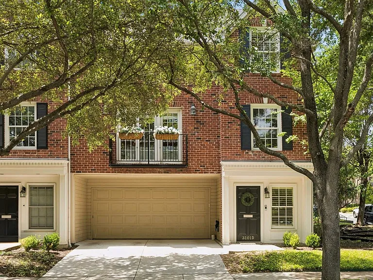 3101 Rosedale Ave #D — Photo 1