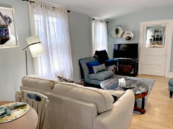 619 Smith St, Providence, RI 02908