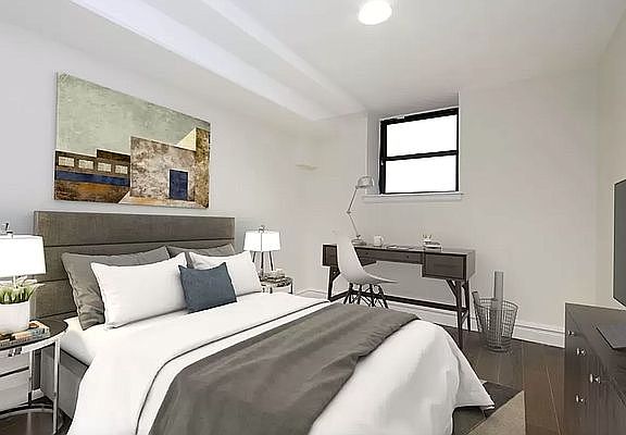 5th image of 322 W 14th St Penthouse 1C